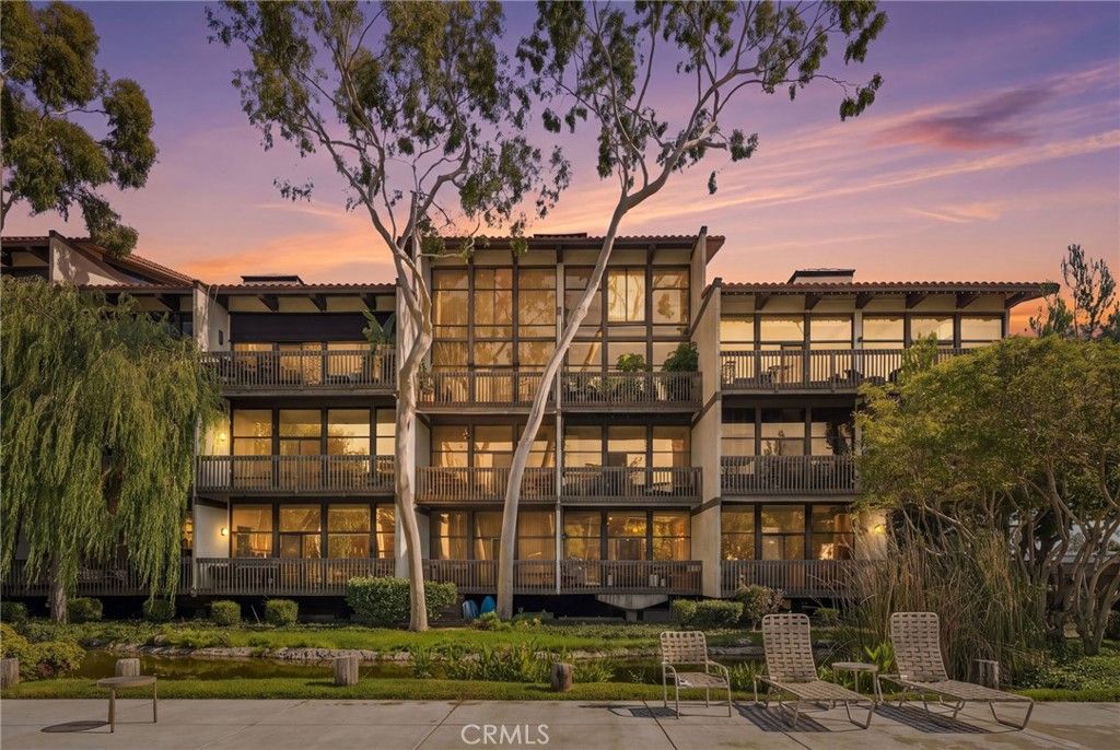 7139 Marina Pacifica Drive S Key 8, Long Beach, CA 90803 — exterior