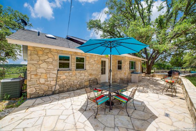 20892 Bluehill Pass, Helotes, TX 78023