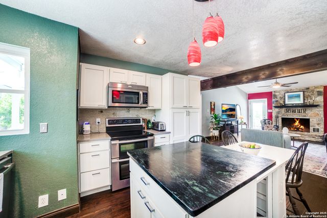 20892 Bluehill Pass, Helotes, TX 78023