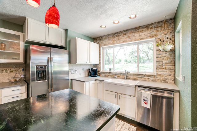 20892 Bluehill Pass, Helotes, TX 78023