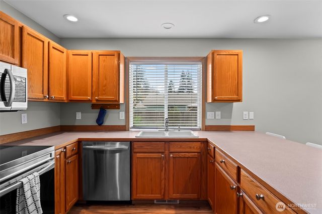 15630 92nd Way SE, Yelm, WA 98597