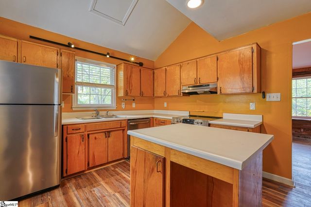 26 Hidden Springs Road, Spartanburg, SC 29302