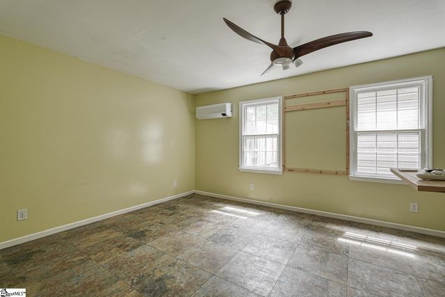 26 Hidden Springs Road, Spartanburg, SC 29302