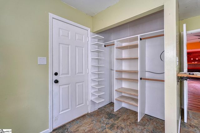 26 Hidden Springs Road, Spartanburg, SC 29302