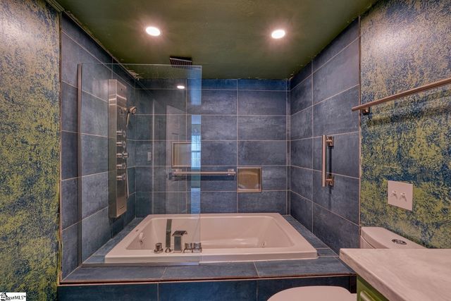26 Hidden Springs Road, Spartanburg, SC 29302