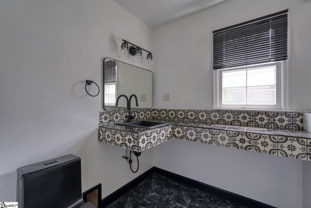 26 Hidden Springs Road, Spartanburg, SC 29302