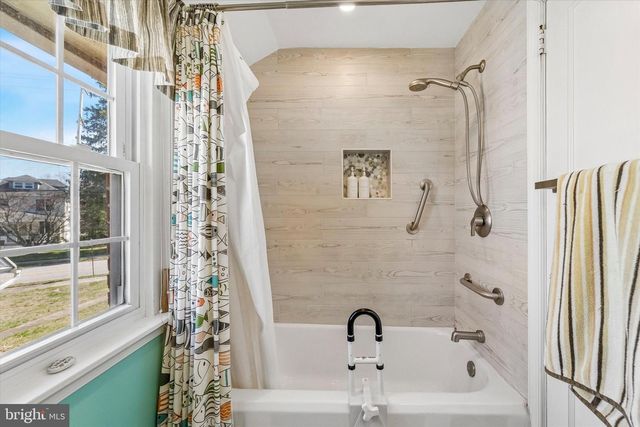 133 6TH AVE, Phoenixville, PA 19460