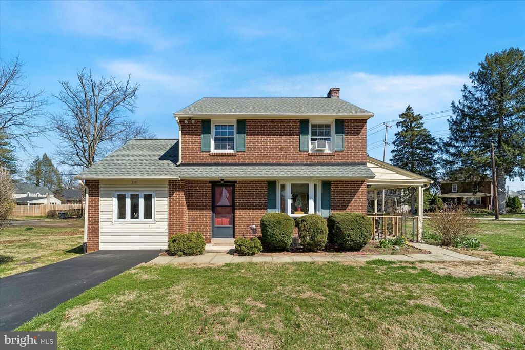 133 6TH AVE, Phoenixville, PA 19460