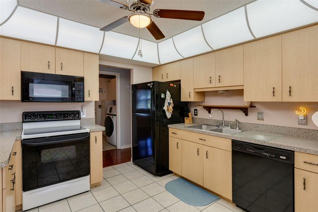 7300 BEARDSLEY STREET, Englewood, FL 34224