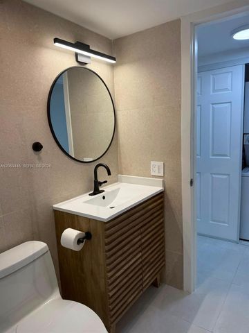 3680 N 56th Avenue 823, Hollywood, FL 33021