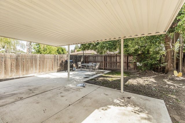 4888 E Rialto Avenue, Fresno, CA 93726