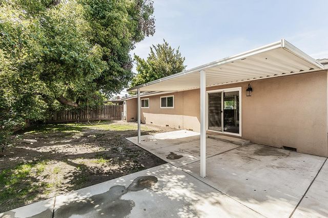 4888 E Rialto Avenue, Fresno, CA 93726