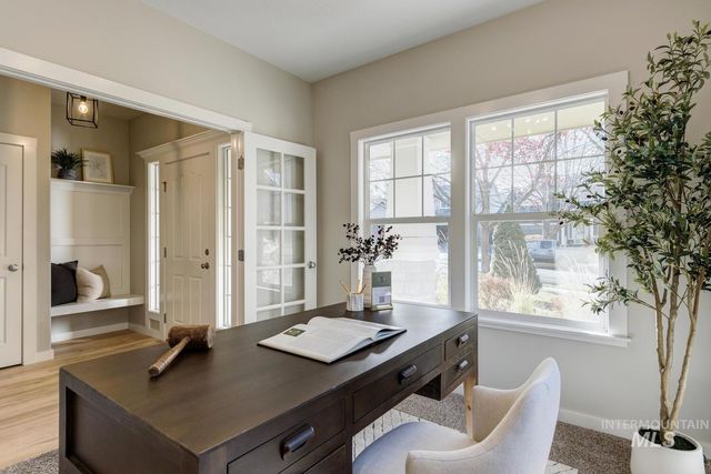 5572 W School Ridge Rd, Boise, ID 83714