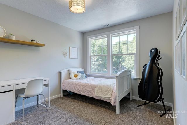 5572 W School Ridge Rd, Boise, ID 83714