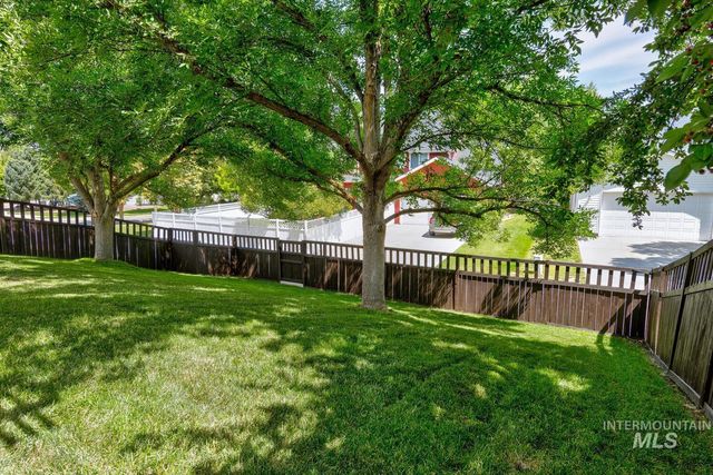 5572 W School Ridge Rd, Boise, ID 83714