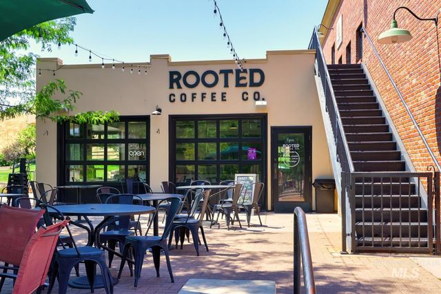 5572 W School Ridge Rd, Boise, ID 83714