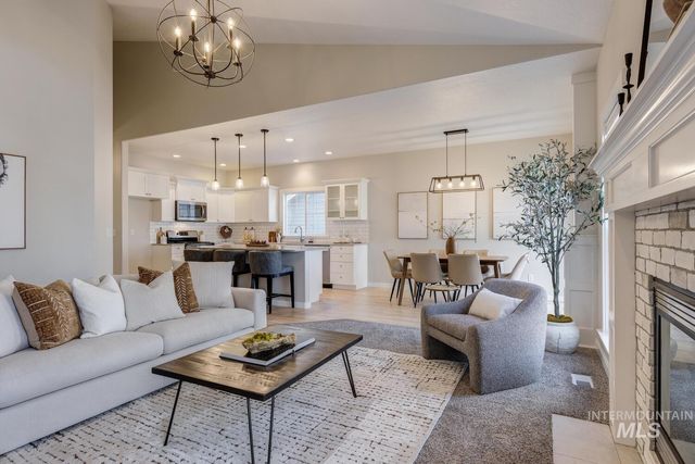 5572 W School Ridge Rd, Boise, ID 83714