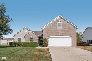 1300 Charleston Court, Avon, IN 46123
