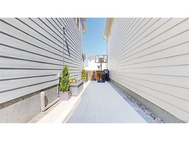 2340 Miner Ln, Louisville, CO 80027