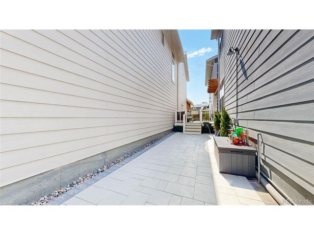 2340 Miner Ln, Louisville, CO 80027