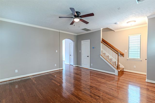 1828 Woodbend Village Court, Houston, TX 77055