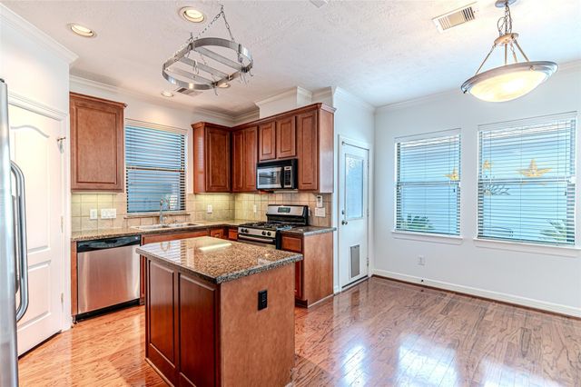 1828 Woodbend Village Court, Houston, TX 77055