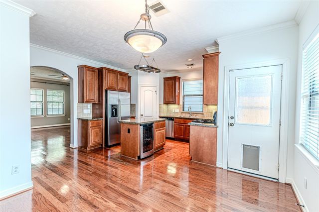 1828 Woodbend Village Court, Houston, TX 77055