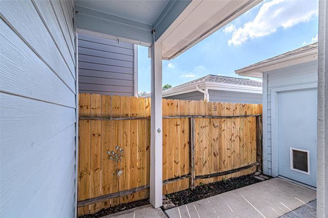 1828 Woodbend Village Court, Houston, TX 77055