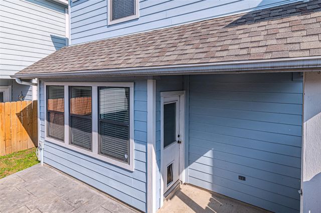 1828 Woodbend Village Court, Houston, TX 77055