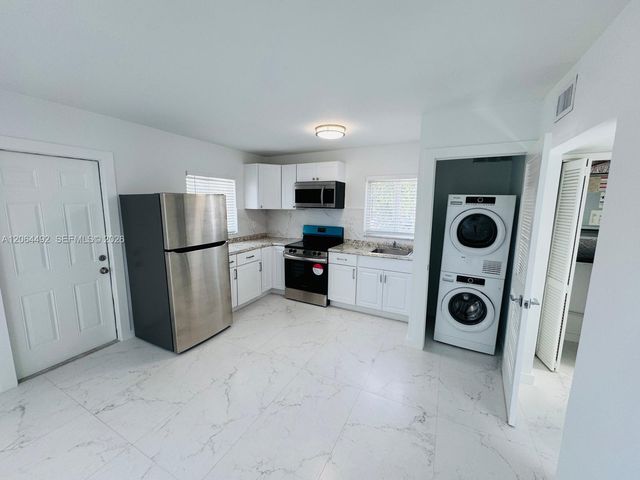 8400 NW 15th Avenue, Miami, FL 33147