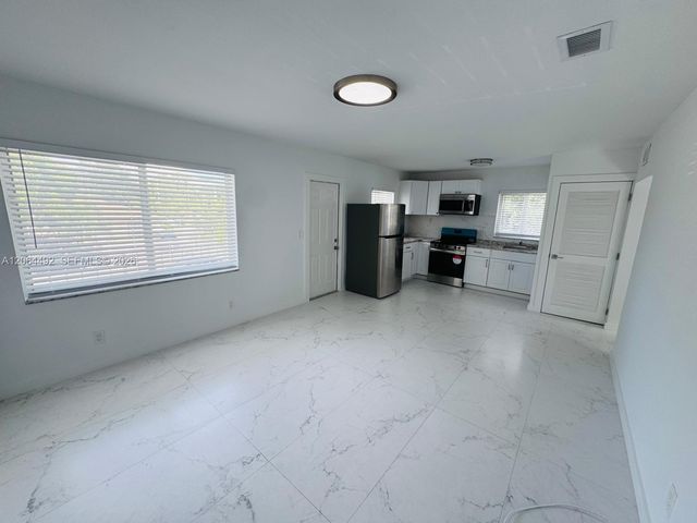 8400 NW 15th Avenue, Miami, FL 33147