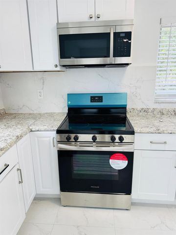 8400 NW 15th Avenue, Miami, FL 33147