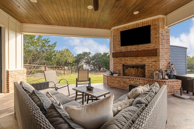 622 Ranch Road, Buffalo Gap, TX 79508