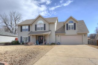 911 N Lincoln Street, Carterville, MO 64835