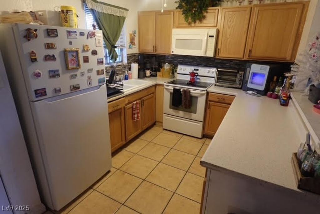 5414 Swenson Street 5, Las Vegas, NV 89119