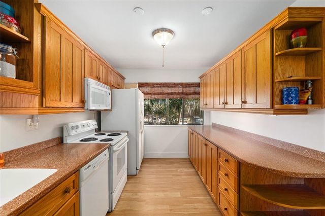 2674 SW 14TH DRIVE 223, Gainesville, FL 32608