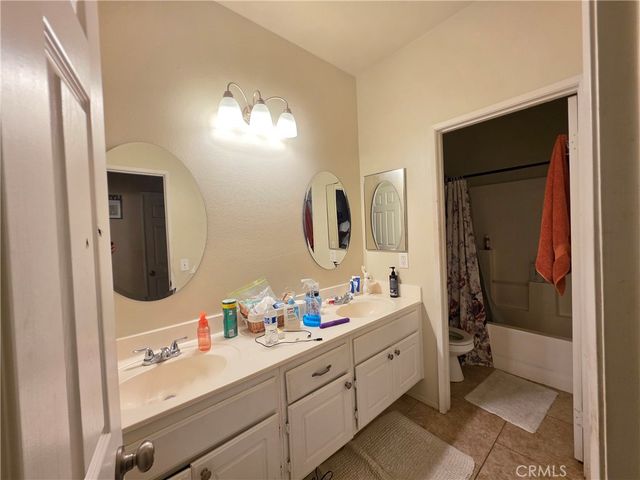 10786 Thorndale, Adelanto, CA 92301