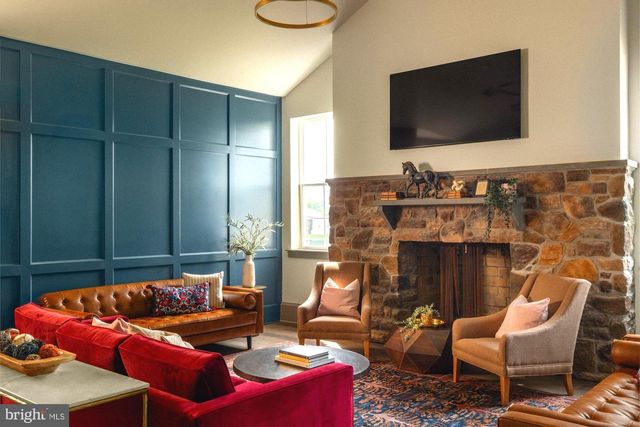 299 MEADOW CT, North Wales, PA 19454