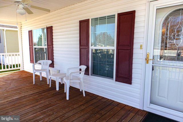 299 MEADOW CT, North Wales, PA 19454