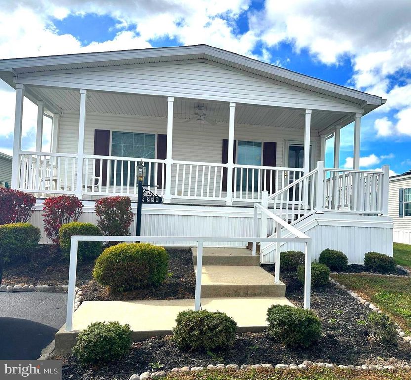 299 MEADOW CT, North Wales, PA 19454