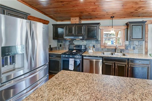 110 C Street, Lake Lotawana, MO 64086