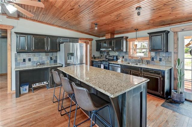 110 C Street, Lake Lotawana, MO 64086