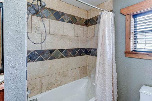 110 C Street, Lake Lotawana, MO 64086
