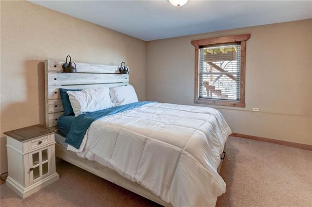 110 C Street, Lake Lotawana, MO 64086