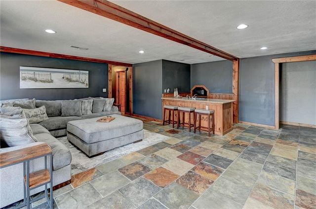 110 C Street, Lake Lotawana, MO 64086