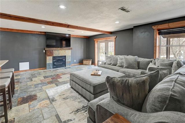 110 C Street, Lake Lotawana, MO 64086
