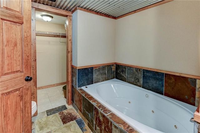 110 C Street, Lake Lotawana, MO 64086