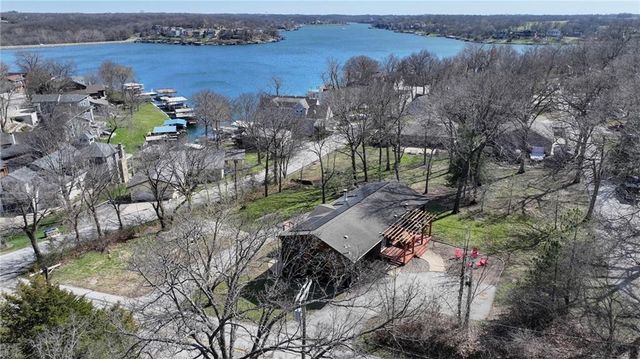 110 C Street, Lake Lotawana, MO 64086