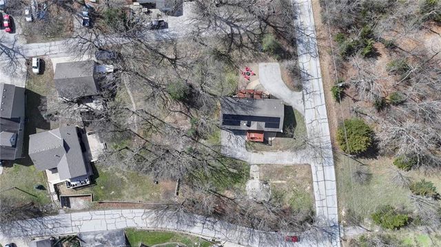 110 C Street, Lake Lotawana, MO 64086