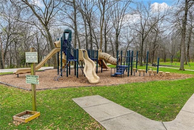 110 C Street, Lake Lotawana, MO 64086